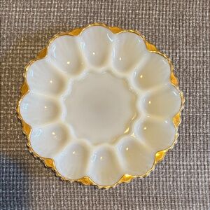 Deviled egg server